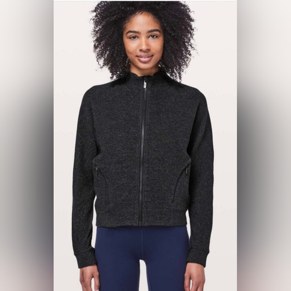 lululemon athletica Jackets & Blazers - Lululemon Jacket 🖤🩶